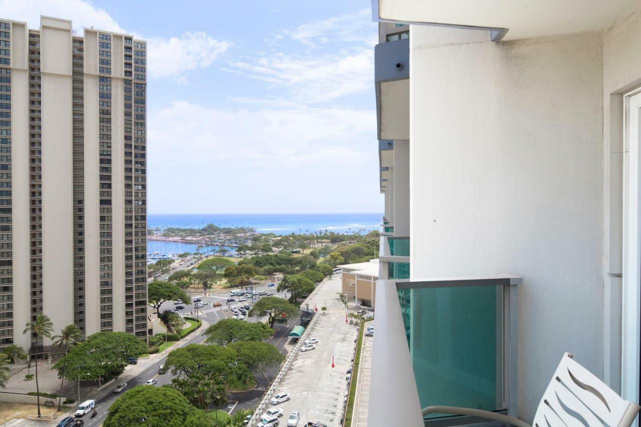 Studio At Ala Moana With Ocean Views Apartamento Honolulu Exterior foto